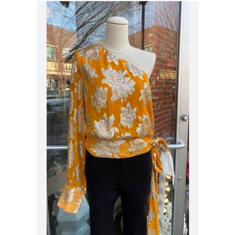NWT Karina Grimaldi Daniela Jaquard Print Blouse